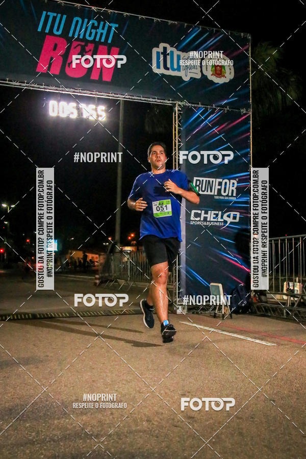 Buy your photos of the eventItu Night Run on Fotop