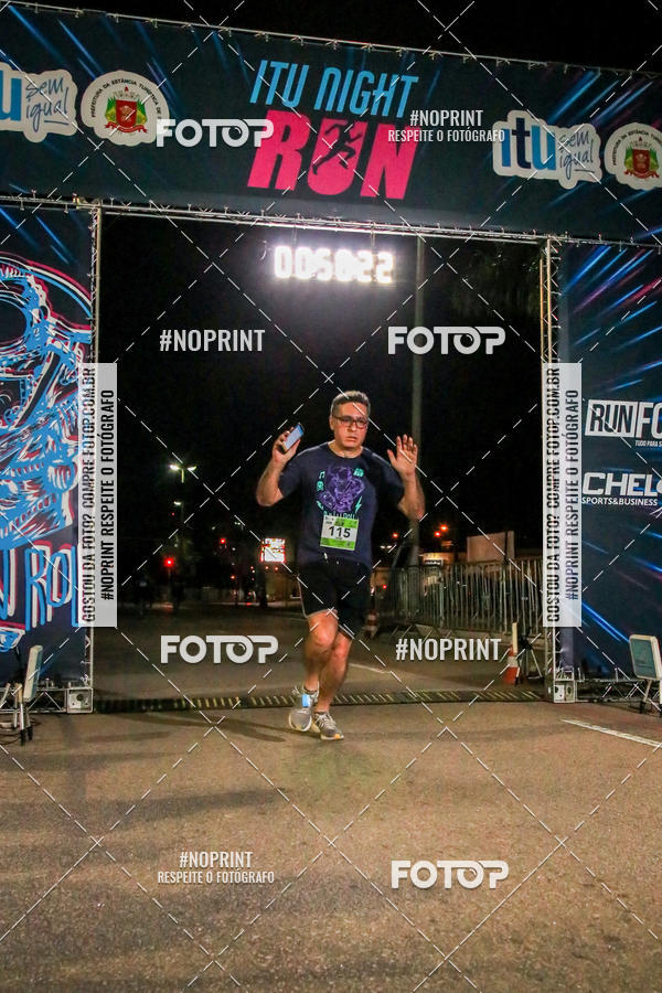 Buy your photos of the eventItu Night Run on Fotop