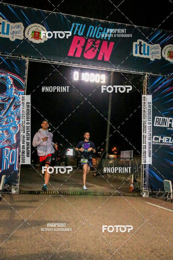 Buy your photos of the eventItu Night Run on Fotop