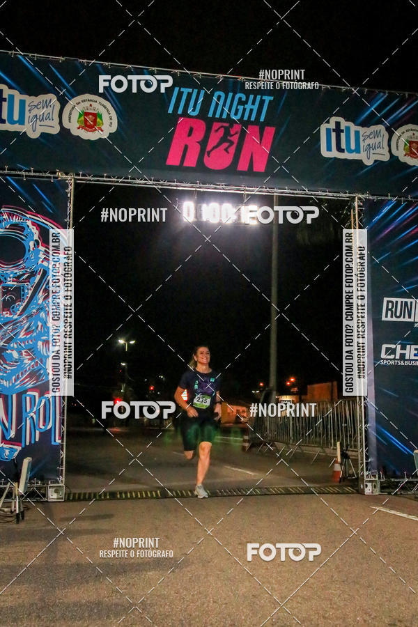 Buy your photos of the eventItu Night Run on Fotop