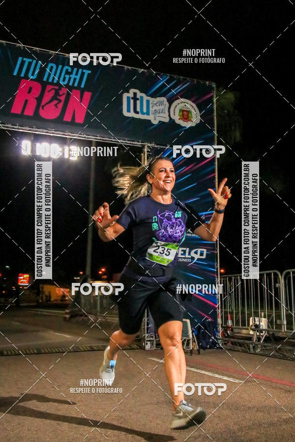 Buy your photos of the eventItu Night Run on Fotop