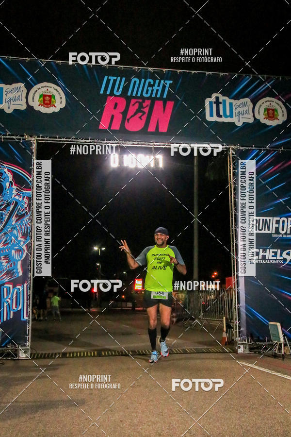 Buy your photos of the eventItu Night Run on Fotop