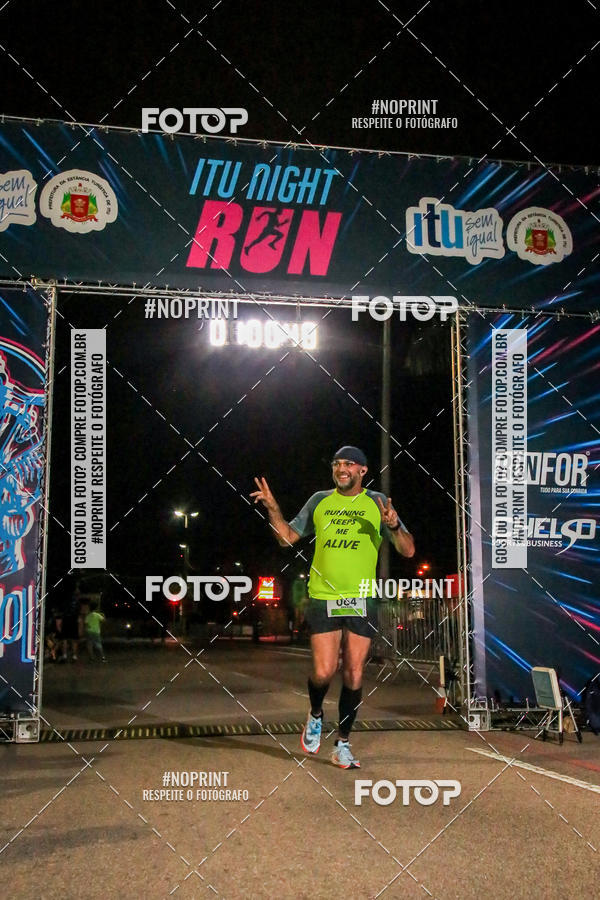 Buy your photos of the eventItu Night Run on Fotop