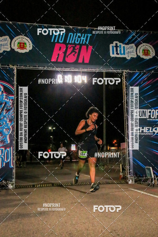 Buy your photos of the eventItu Night Run on Fotop