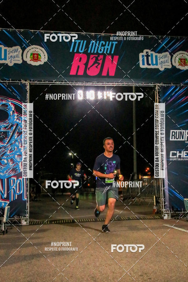 Buy your photos of the eventItu Night Run on Fotop