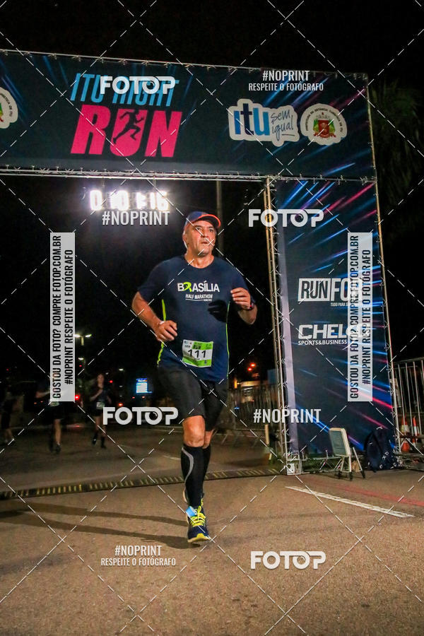 Buy your photos of the eventItu Night Run on Fotop