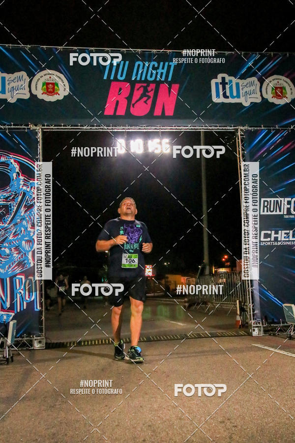 Buy your photos of the eventItu Night Run on Fotop