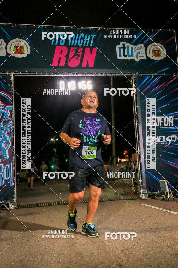 Buy your photos of the eventItu Night Run on Fotop