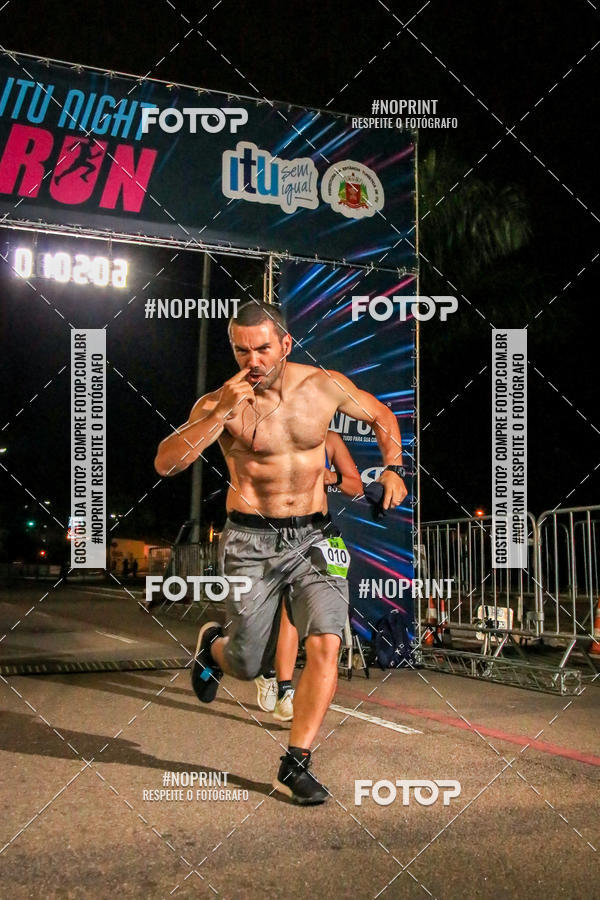 Buy your photos of the eventItu Night Run on Fotop
