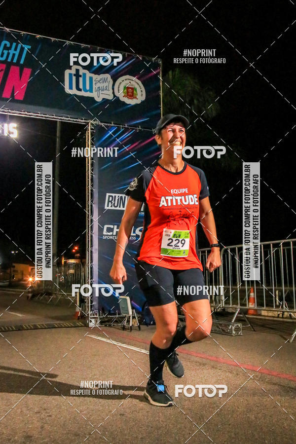 Buy your photos of the eventItu Night Run on Fotop