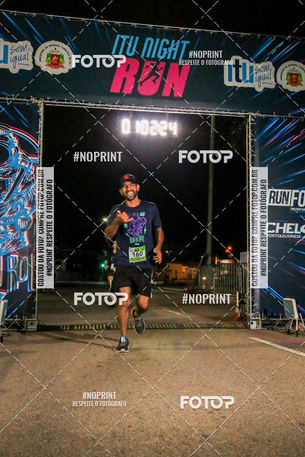 Buy your photos of the eventItu Night Run on Fotop