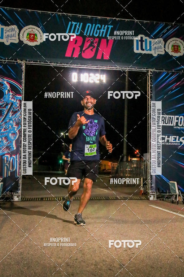 Buy your photos of the eventItu Night Run on Fotop