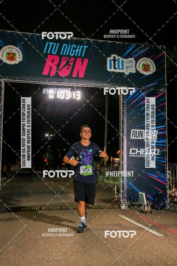 Buy your photos of the eventItu Night Run on Fotop