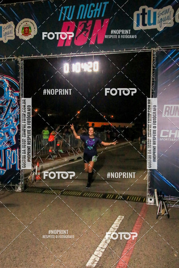 Buy your photos of the eventItu Night Run on Fotop