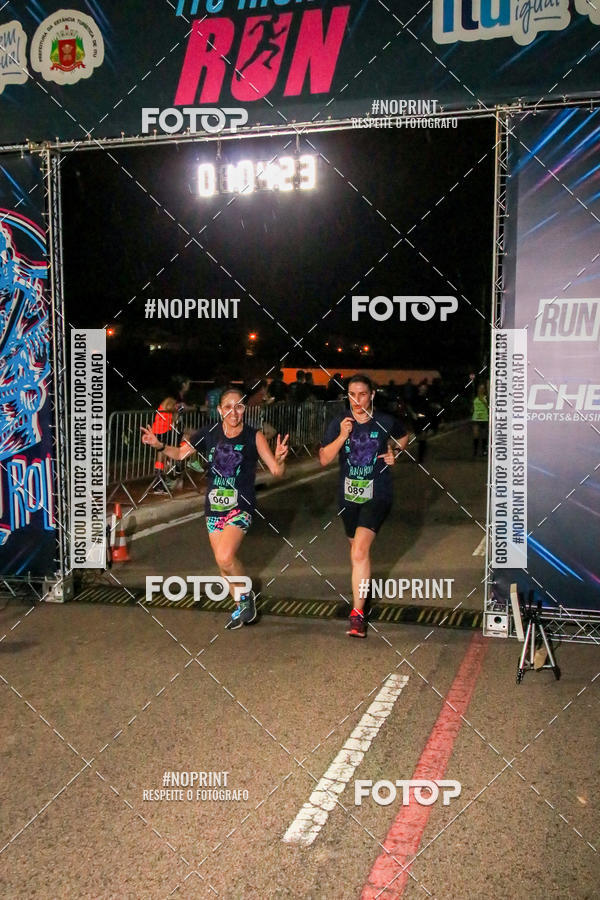 Buy your photos of the eventItu Night Run on Fotop