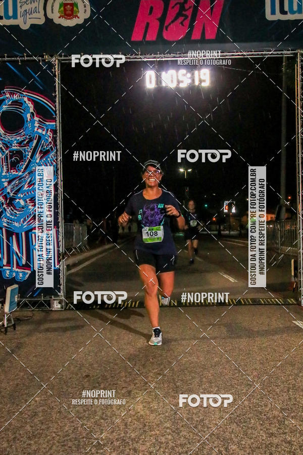 Buy your photos of the eventItu Night Run on Fotop