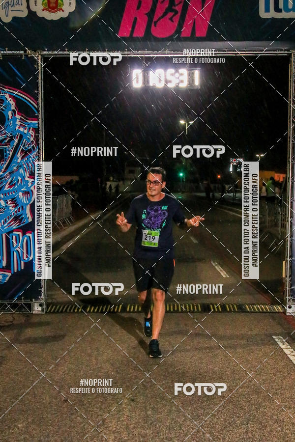 Buy your photos of the eventItu Night Run on Fotop