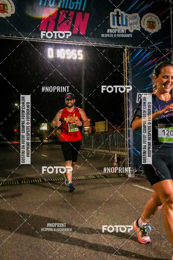 Buy your photos of the eventItu Night Run on Fotop