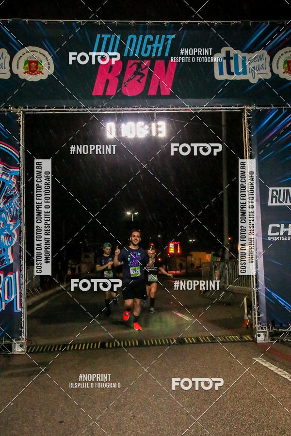 Buy your photos of the eventItu Night Run on Fotop