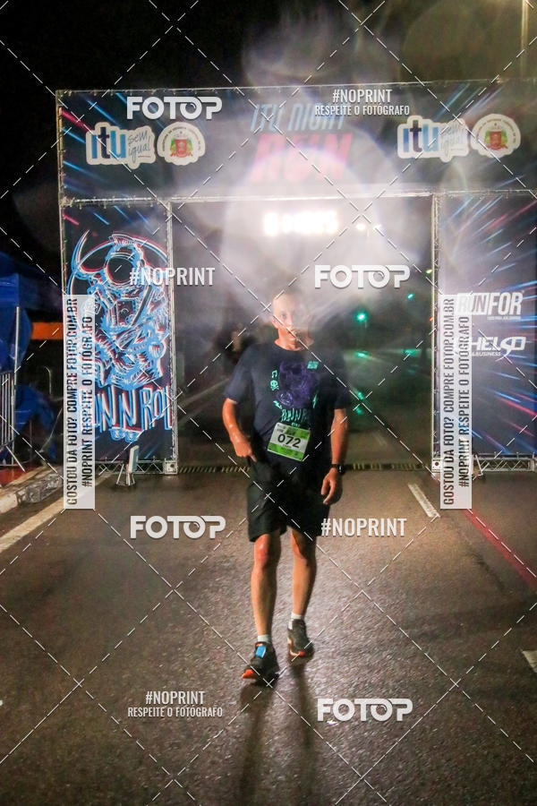 Buy your photos of the eventItu Night Run on Fotop