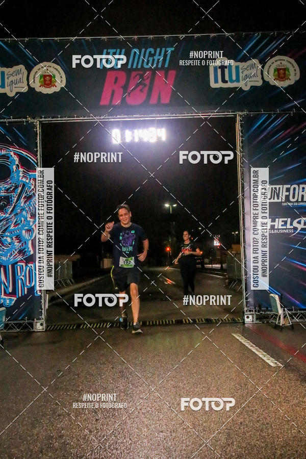 Buy your photos of the eventItu Night Run on Fotop