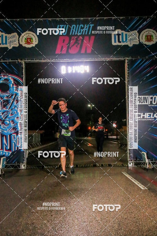 Buy your photos of the eventItu Night Run on Fotop