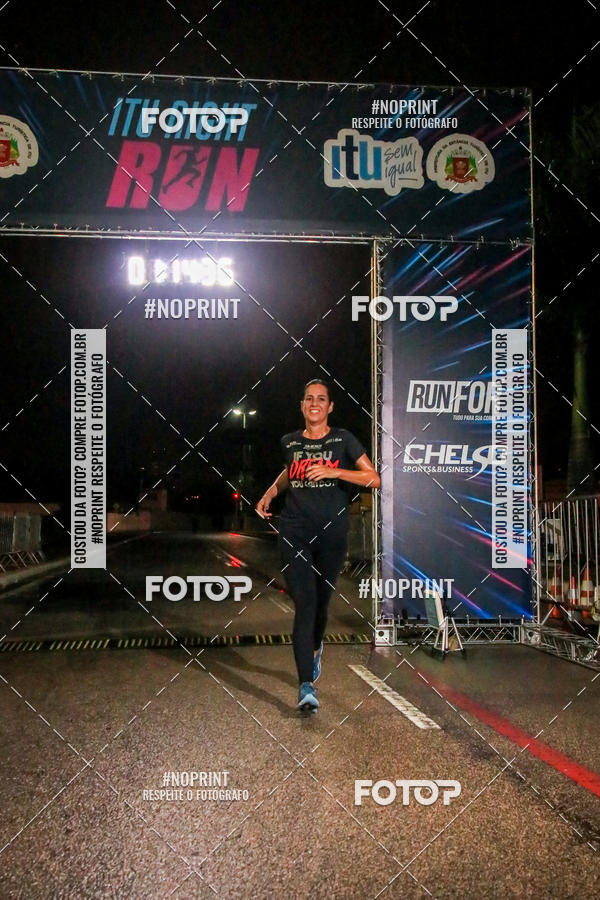 Buy your photos of the eventItu Night Run on Fotop