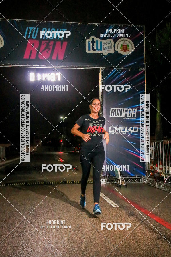 Buy your photos of the eventItu Night Run on Fotop