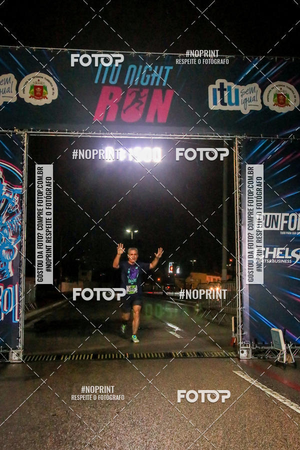Buy your photos of the eventItu Night Run on Fotop