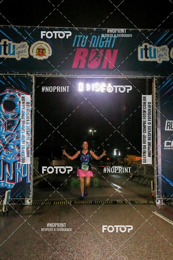 Buy your photos of the eventItu Night Run on Fotop