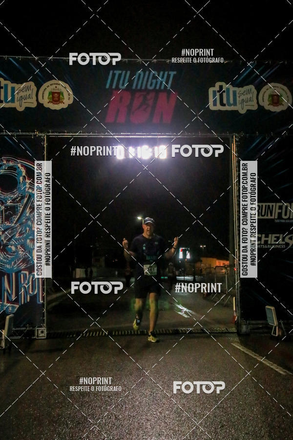 Buy your photos of the eventItu Night Run on Fotop