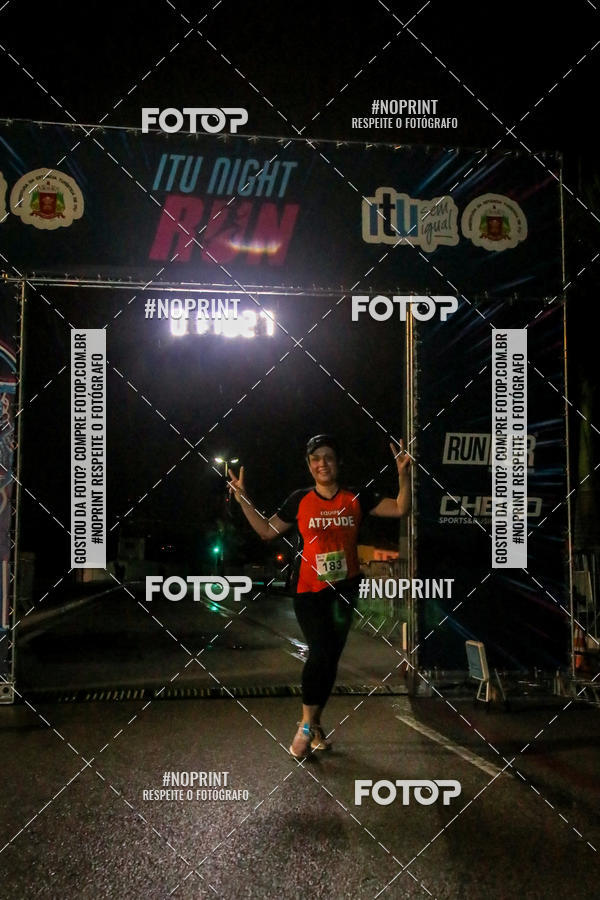 Buy your photos of the eventItu Night Run on Fotop