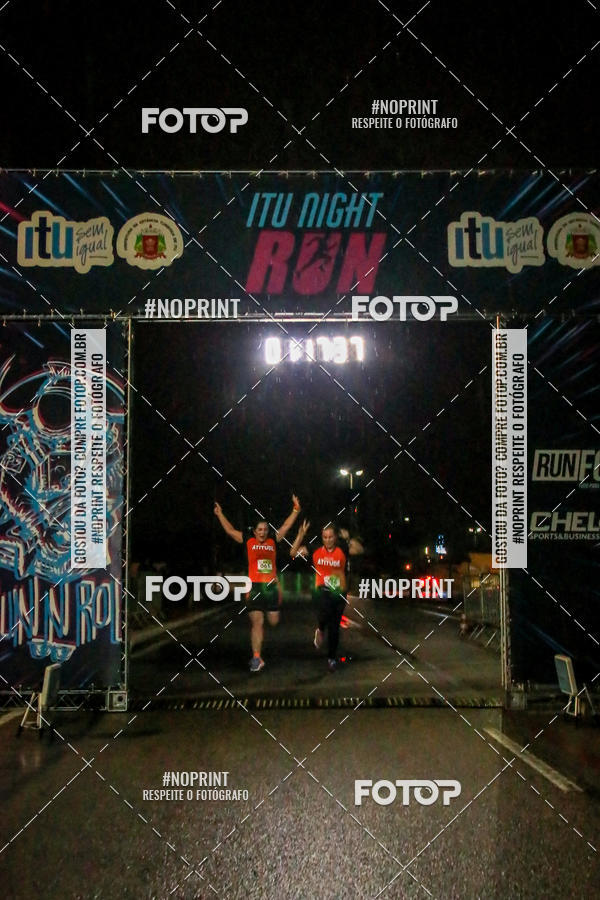Buy your photos of the eventItu Night Run on Fotop