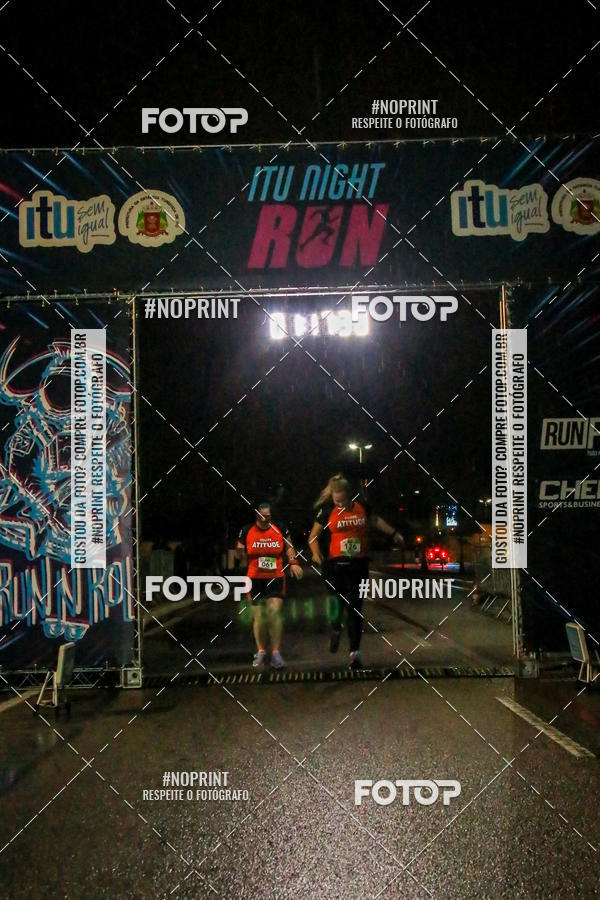 Buy your photos of the eventItu Night Run on Fotop