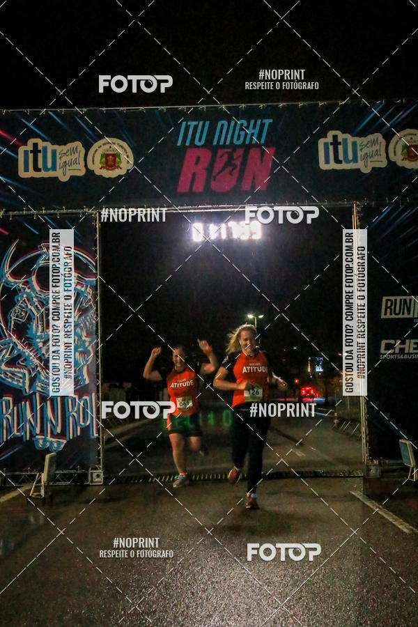 Buy your photos of the eventItu Night Run on Fotop