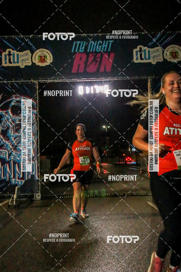 Buy your photos of the eventItu Night Run on Fotop