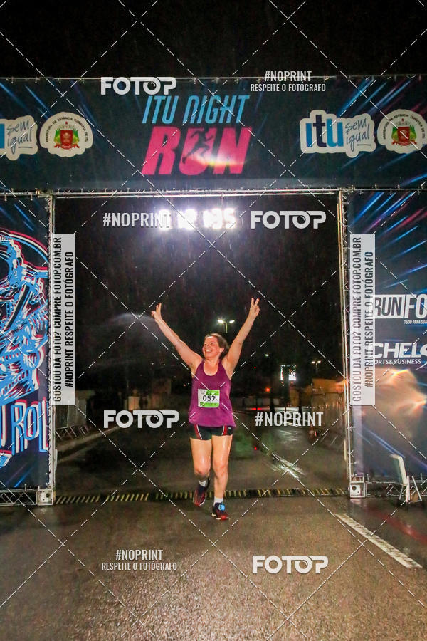 Buy your photos of the eventItu Night Run on Fotop