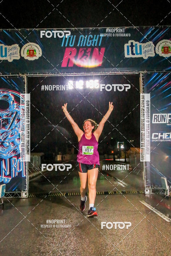 Buy your photos of the eventItu Night Run on Fotop