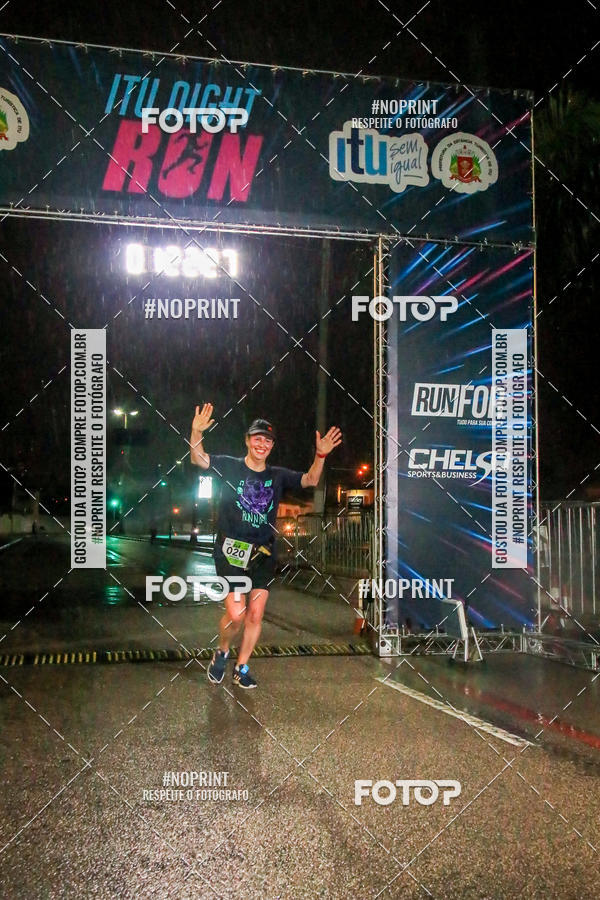 Buy your photos of the eventItu Night Run on Fotop