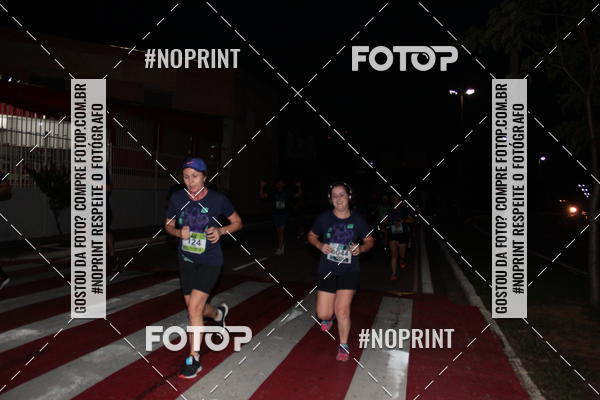 Buy your photos of the eventItu Night Run on Fotop