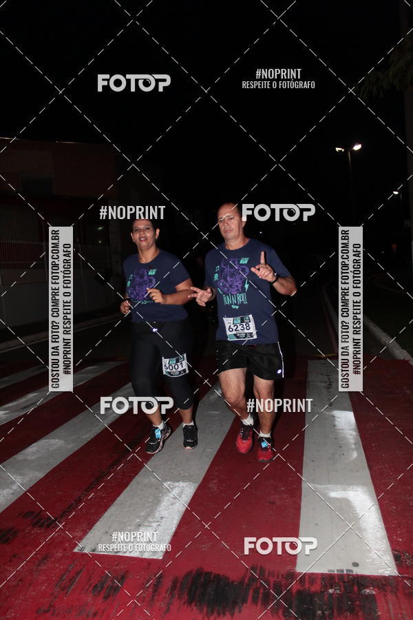 Buy your photos of the eventItu Night Run on Fotop