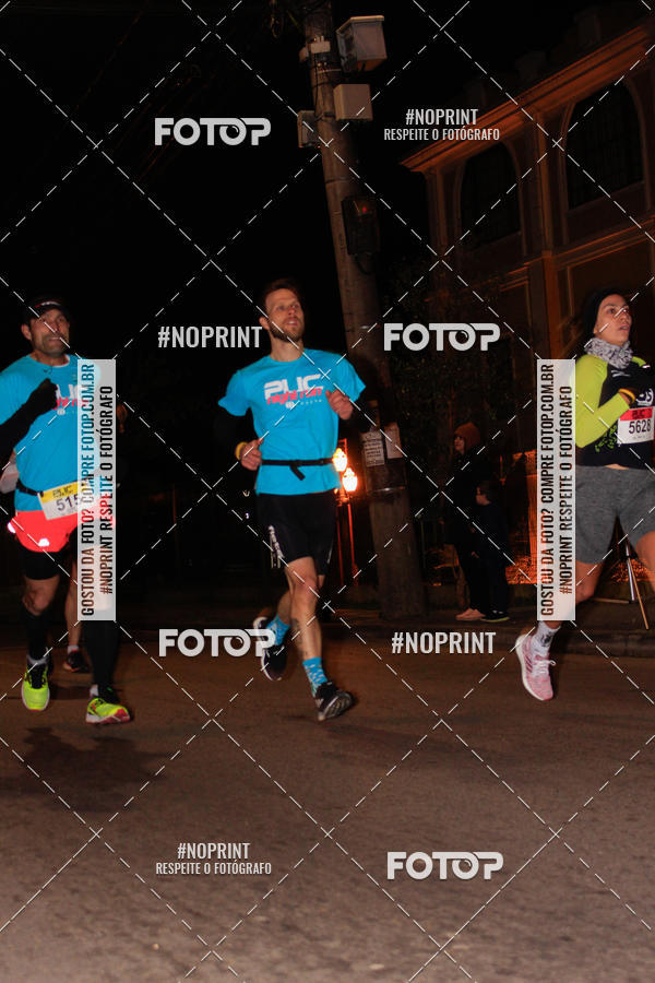 Buy your photos of the eventPUC NIGHT RUN on Fotop