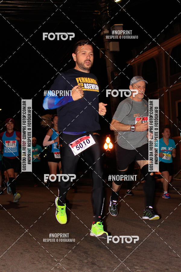 Buy your photos of the eventPUC NIGHT RUN on Fotop