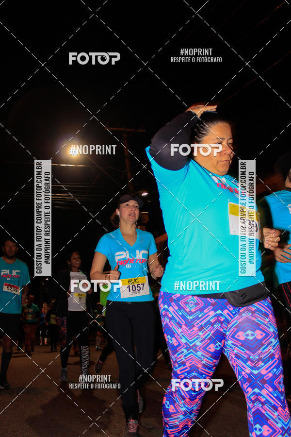 Buy your photos of the eventPUC NIGHT RUN on Fotop