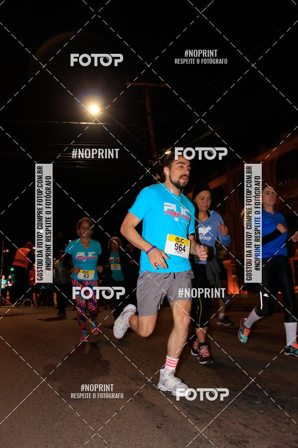 Buy your photos of the eventPUC NIGHT RUN on Fotop