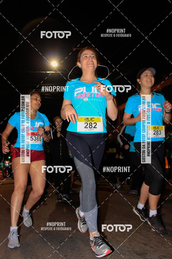 Buy your photos of the eventPUC NIGHT RUN on Fotop
