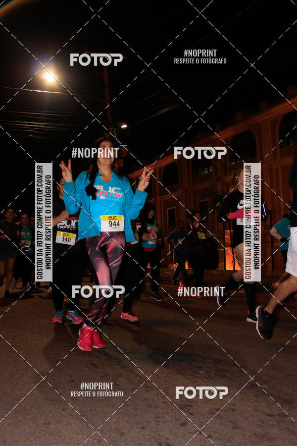 Buy your photos of the eventPUC NIGHT RUN on Fotop