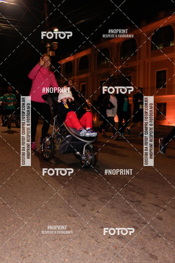 Buy your photos of the eventPUC NIGHT RUN on Fotop