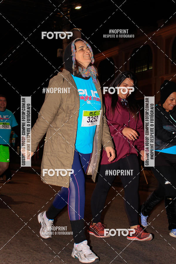 Buy your photos of the eventPUC NIGHT RUN on Fotop