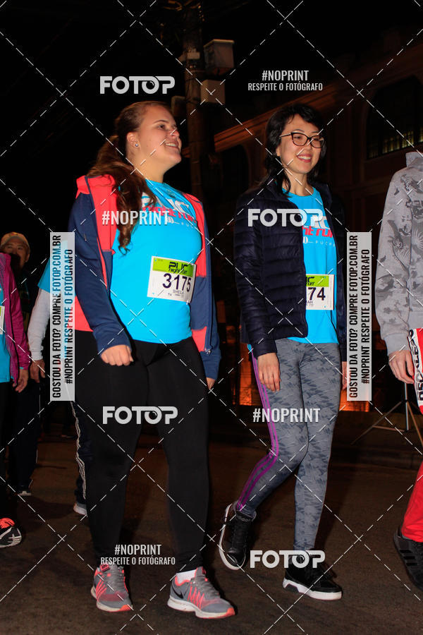 Buy your photos of the eventPUC NIGHT RUN on Fotop